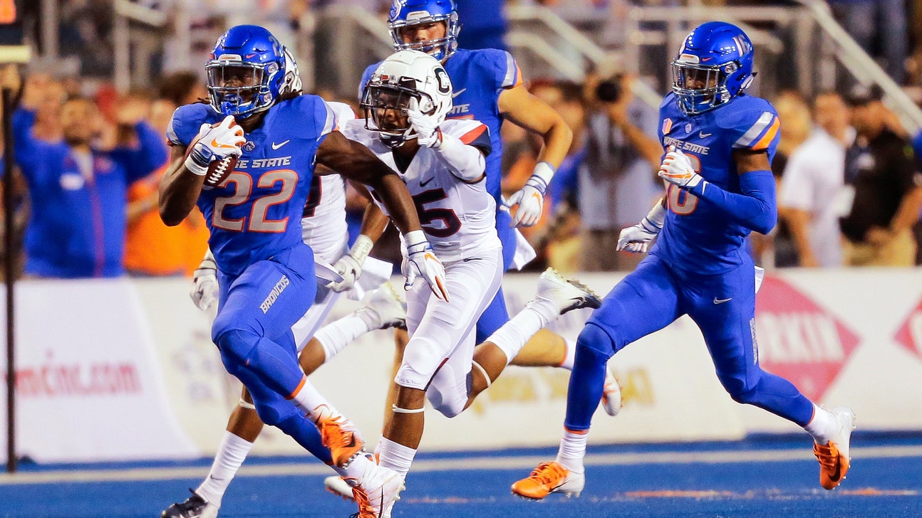 Boise State rolls past UConn in record-setting win, 62-7