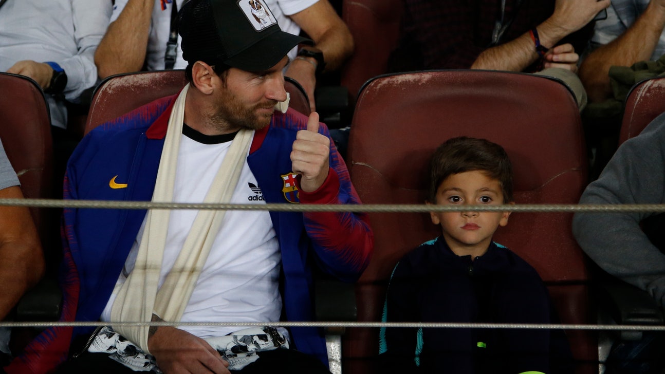 Barcelona, Dortmund stay perfect in Champions League