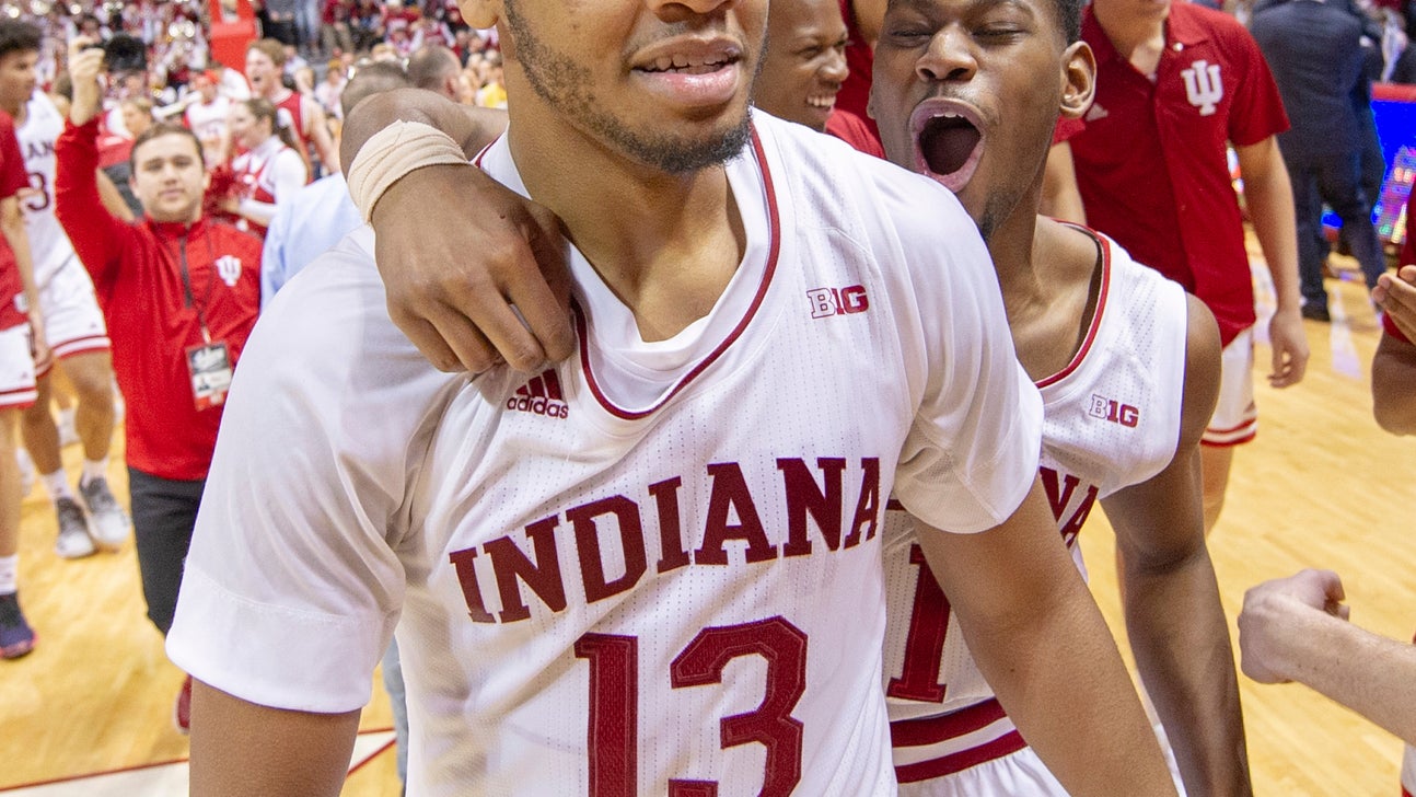 Smith helps Indiana top No. 6 Michigan State 63-62