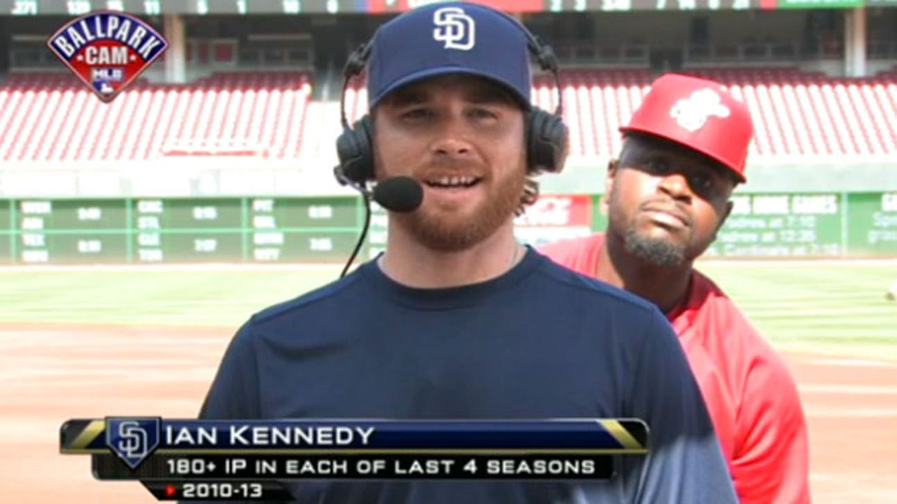 Reds' Phillips gets an A+ for this videobomb of Padres pitcher
