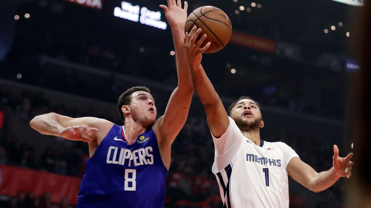 Clippers win in OT to snap Grizzlies 5-game winning streak