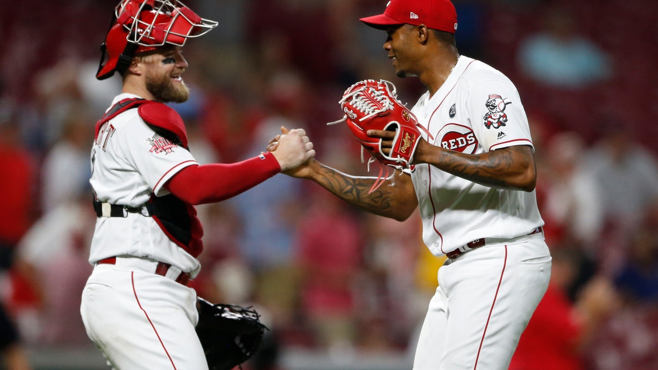 Gray, Reds stop Cardinals' win streak with 2-1 victory