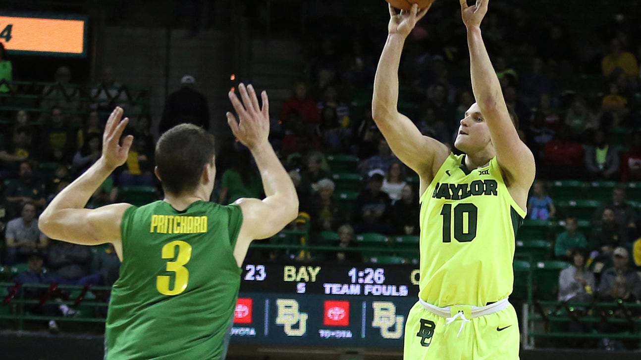 Baylor wins 57-47 after holding off big comeback by Oregon