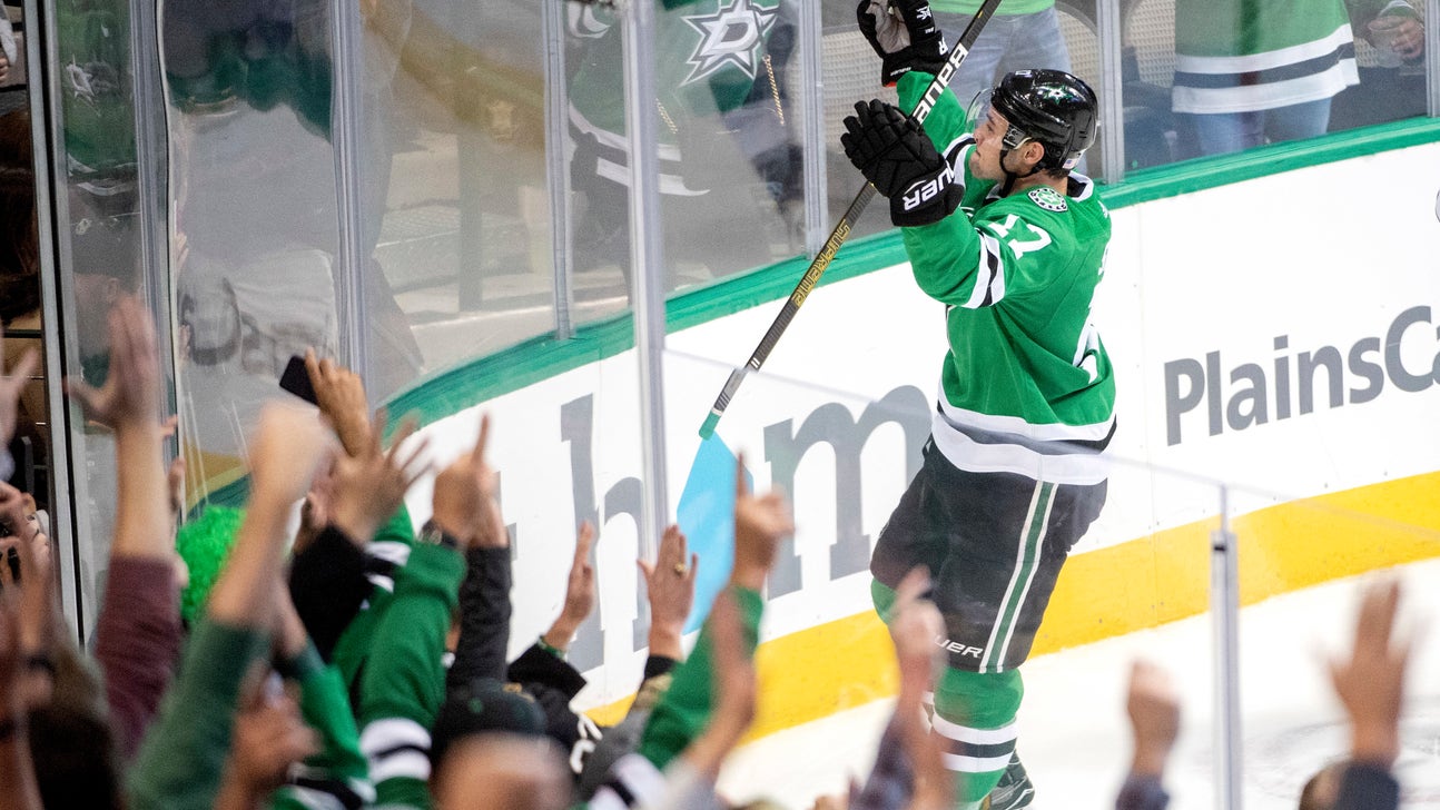Shore’s 2nd goal breaks tie, Stars beat Sharks 4-3