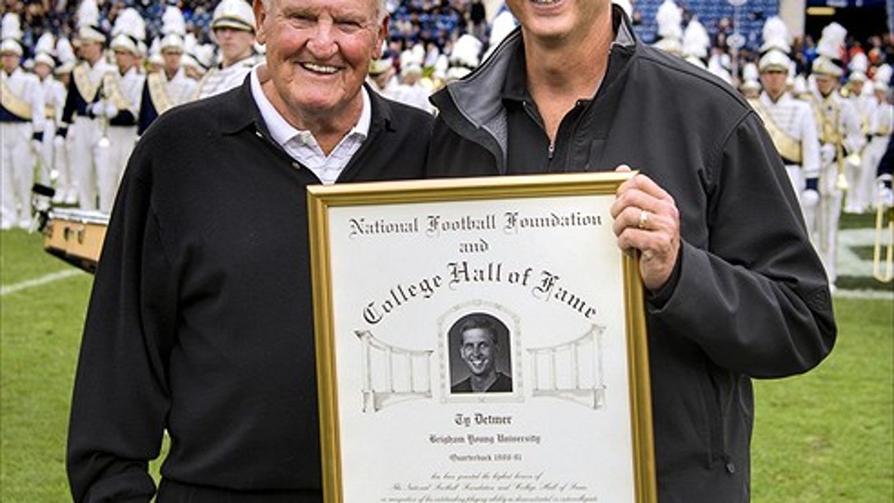 Legendary BYU football coach LaVell Edwards dies