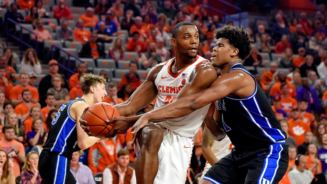 Consolation prize: Clemson knocks off No. 3 Duke in hoops