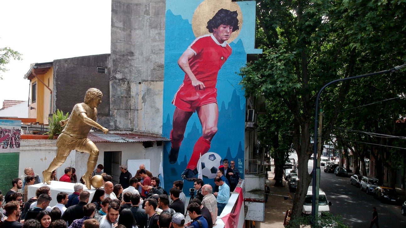 Argentina’s capital unveils its first Maradona statue