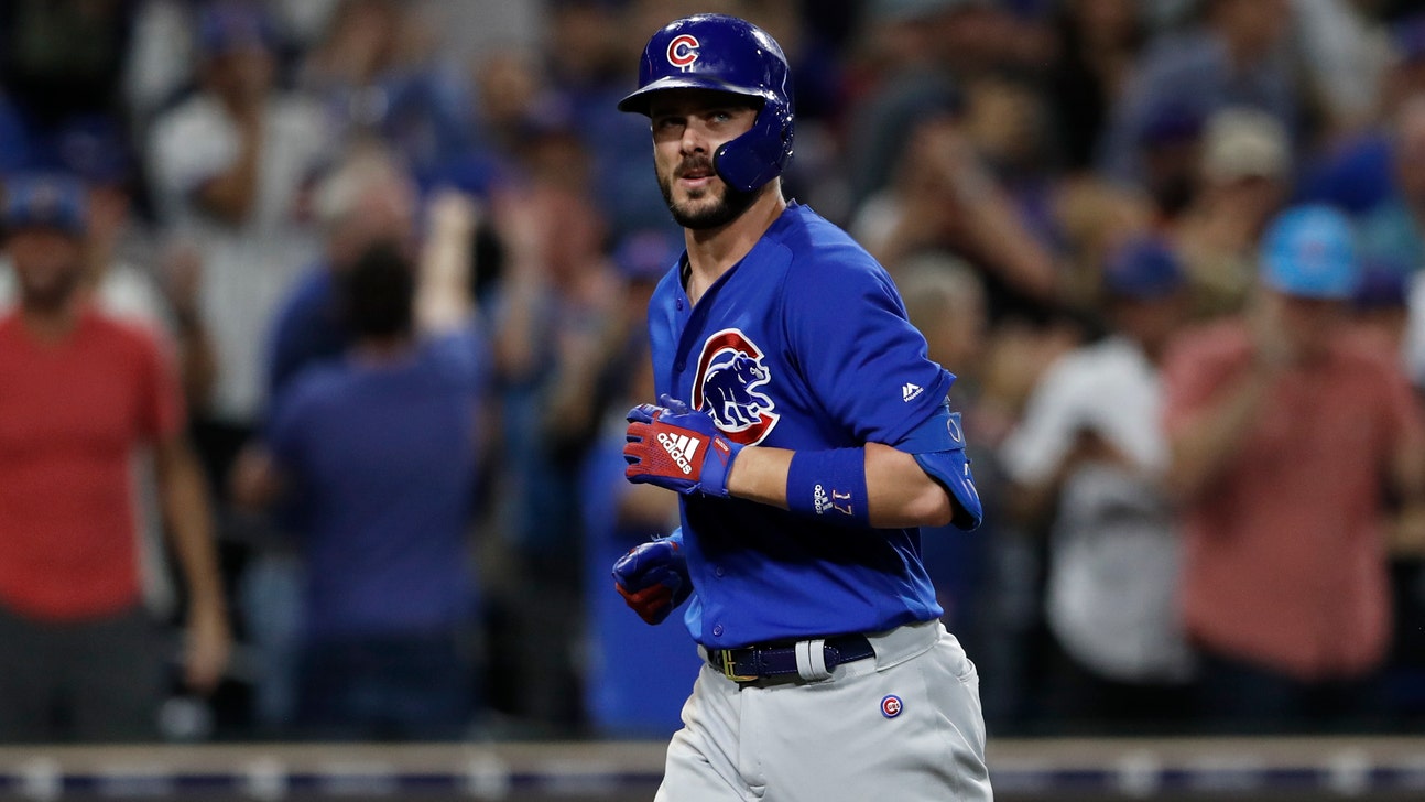 Cubs' Bryant sprains ankle trying to beat double play