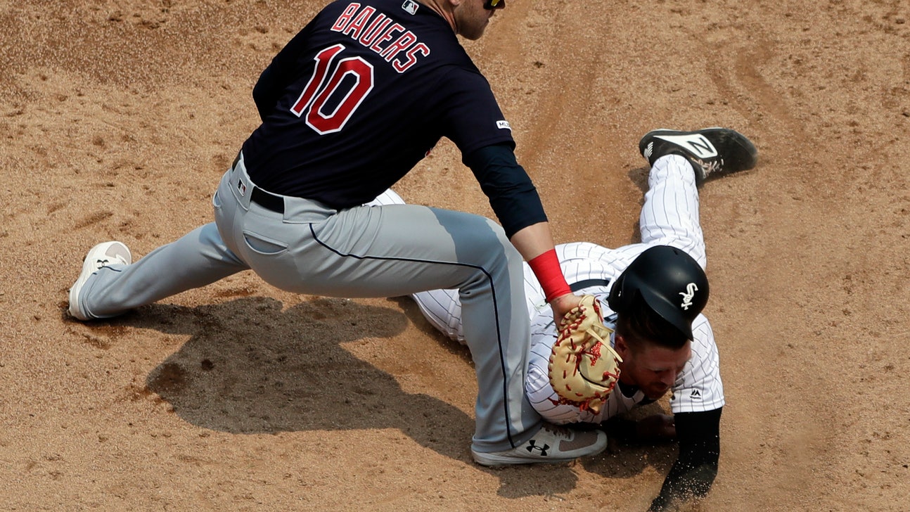 Santana, Martin HR, Indians beat blundering White Sox 5-2