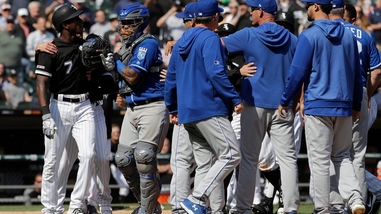 Anderson spikes bat, gets drilled; Royals top Chisox in 10