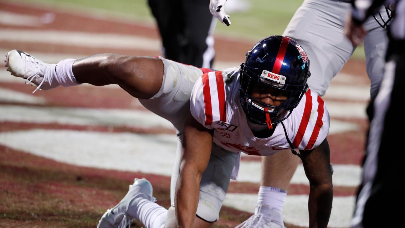 Gee whiz: Peeing dog celebration costs Ole Miss in Egg Bowl