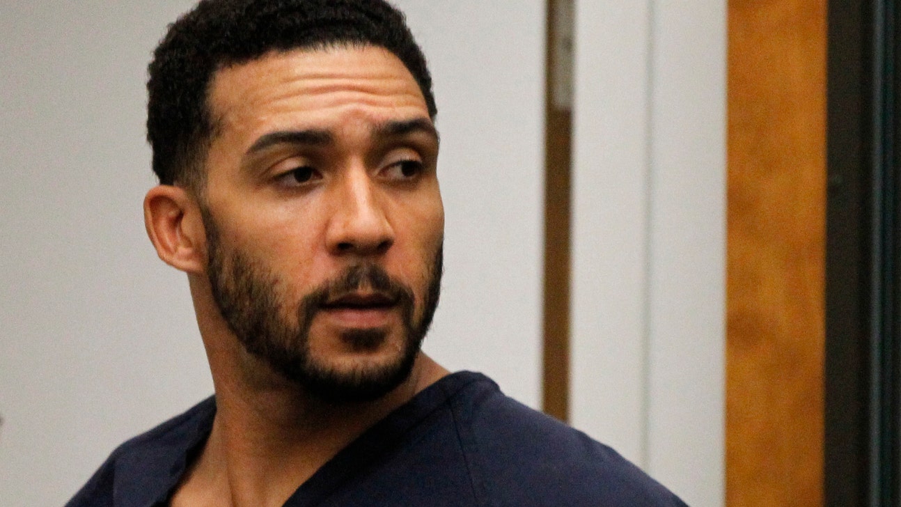 Rape trial begins for ex-NFL player Kellen Winslow Jr