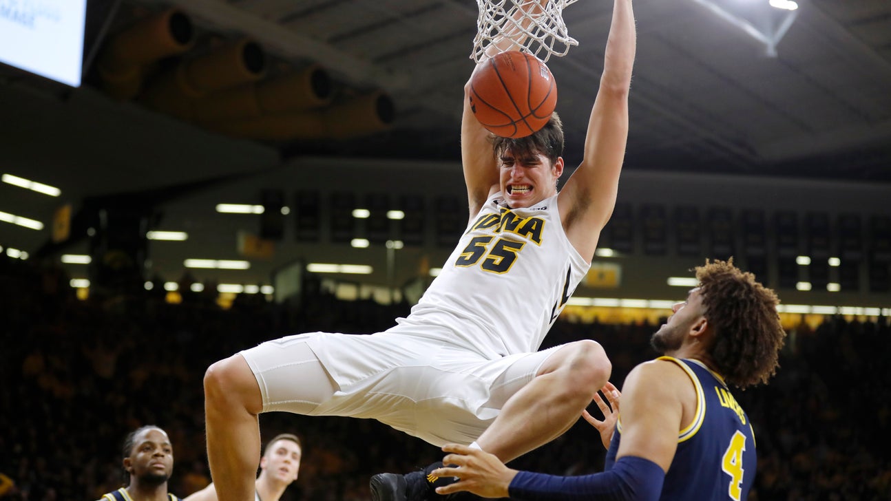 Sophomore Luka Garza on a tear for surging Hawkeyes