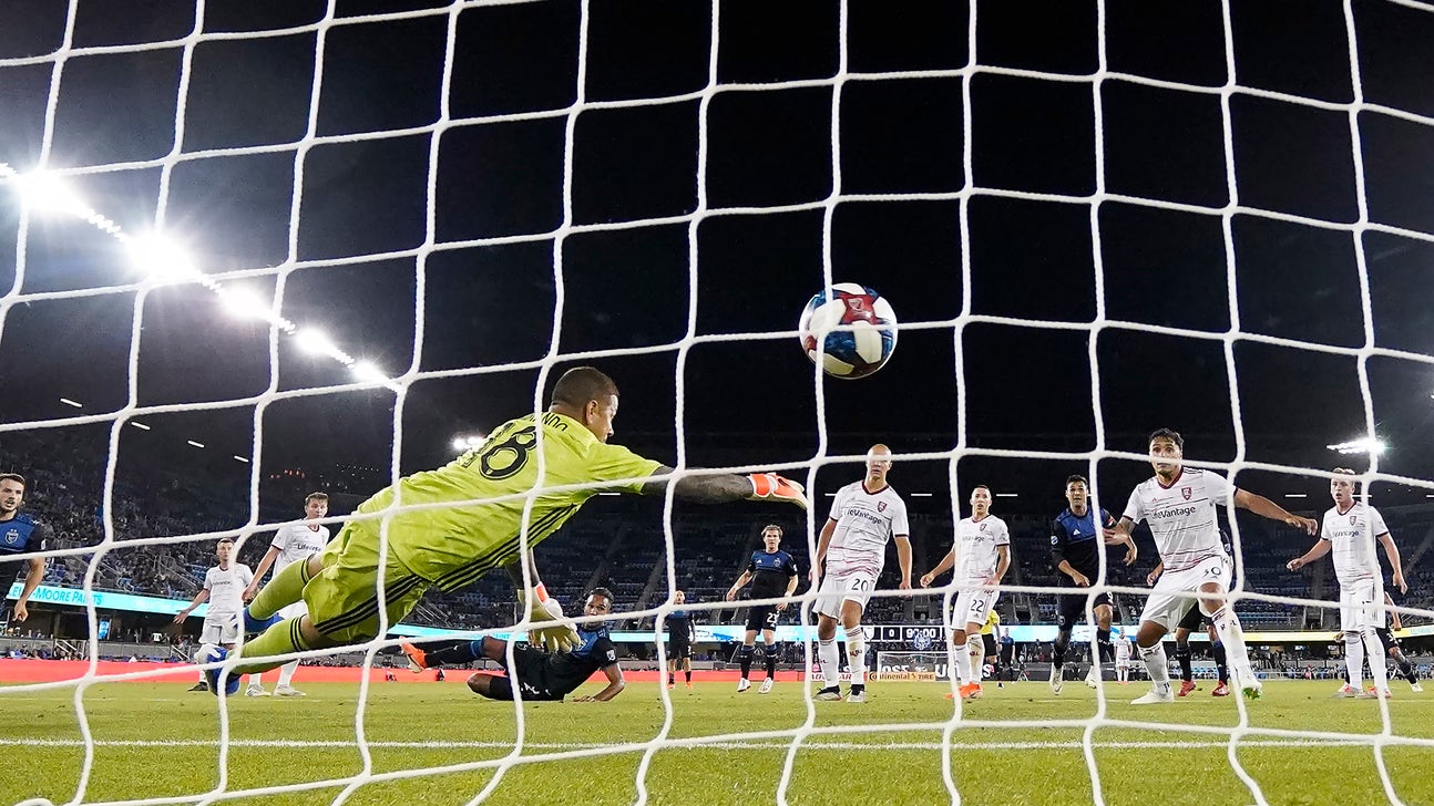 Hoesen's late goal lifts Quakes over Real Salt Lake 1-0