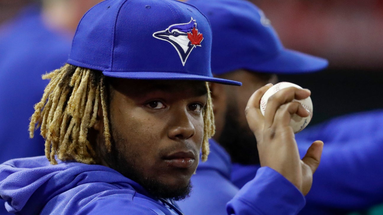 LEADING OFF: Vlad Jr. in Texas, MLB-best Twins visit Yankees
