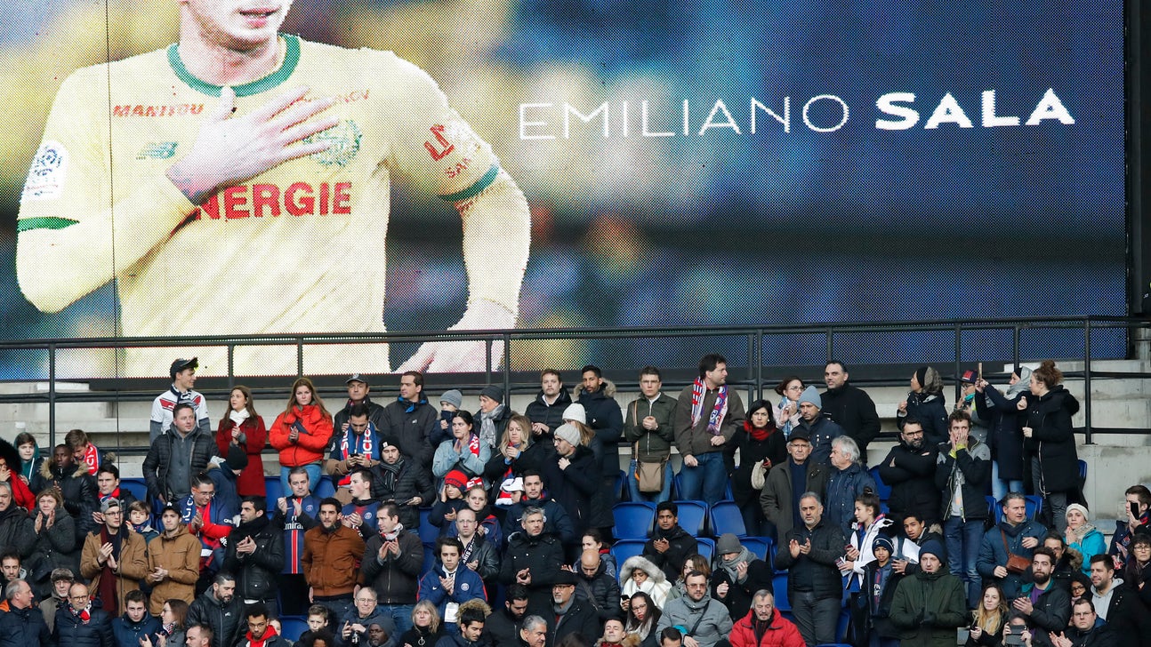 1-minute silence for Emiliano Sala at Champions League games