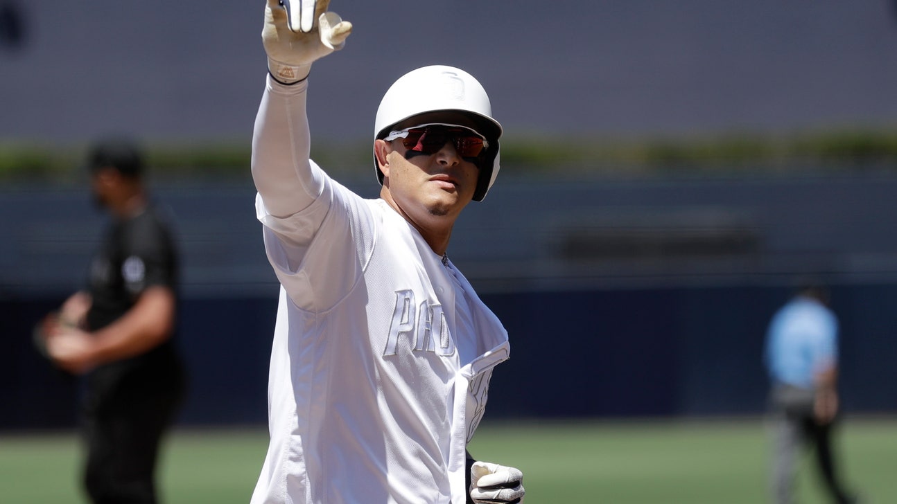 Machado's 2-run homer lifts Padres to 3-1 win vs Red Sox