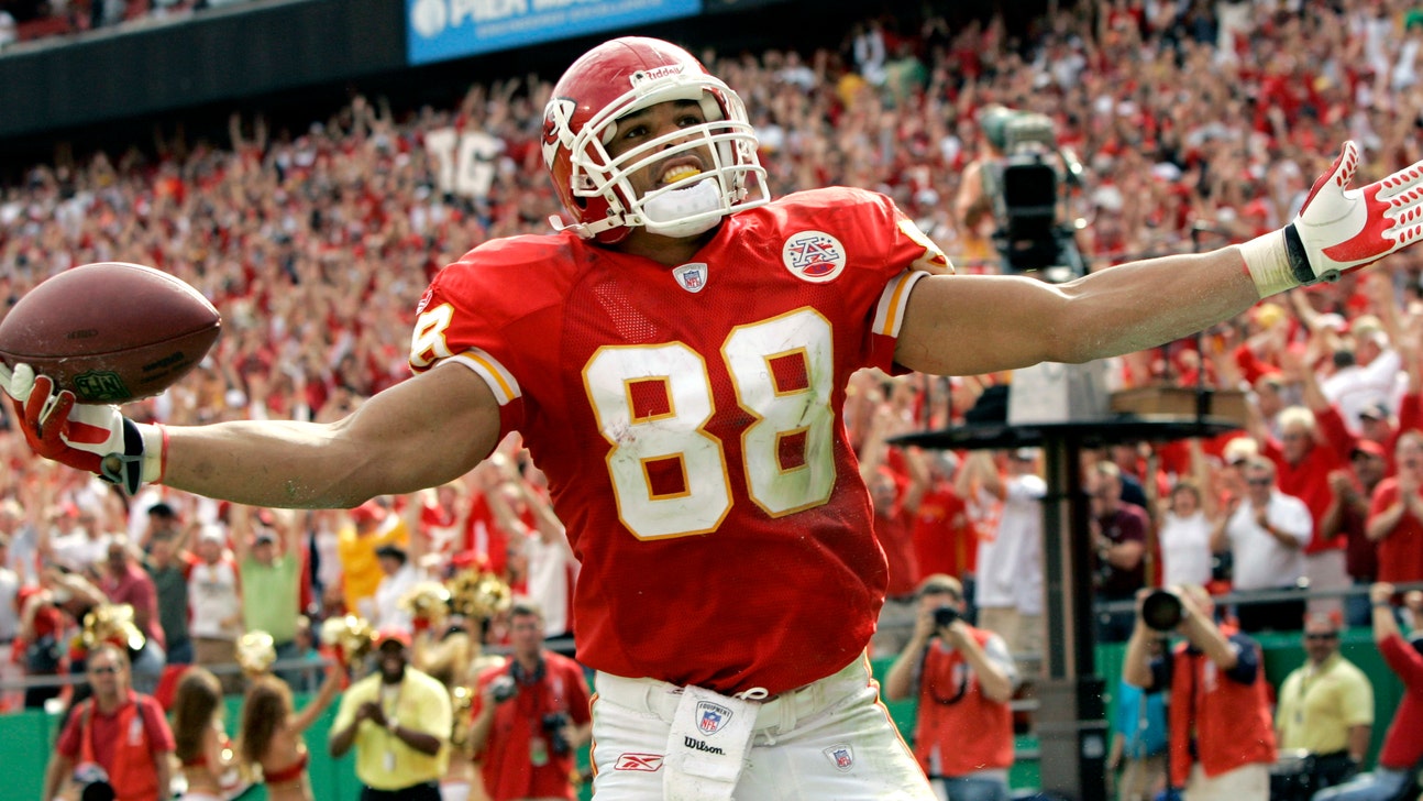 HOF Preview: Tony Gonzalez helped change tight end position