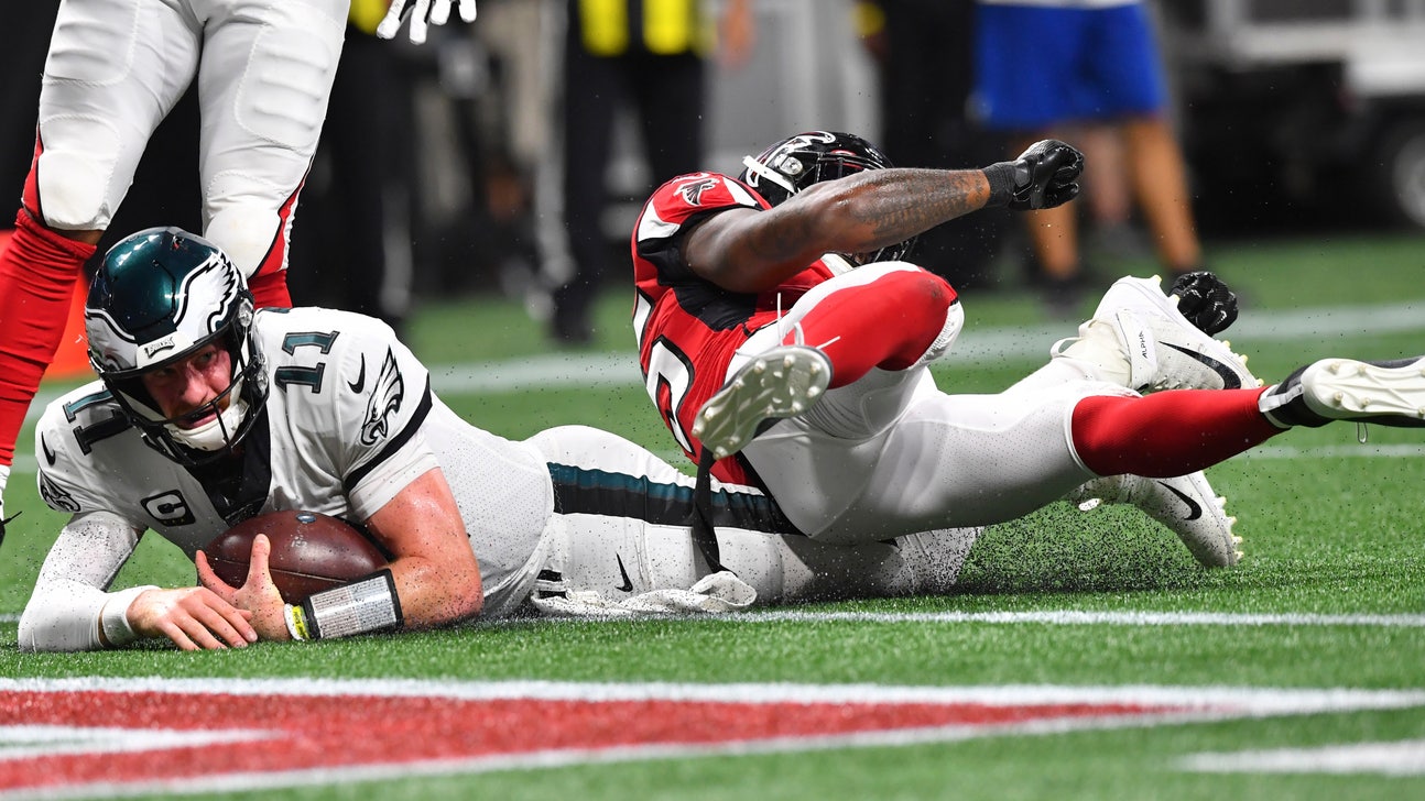 Wentz, Eagles come up short on injury-marred night