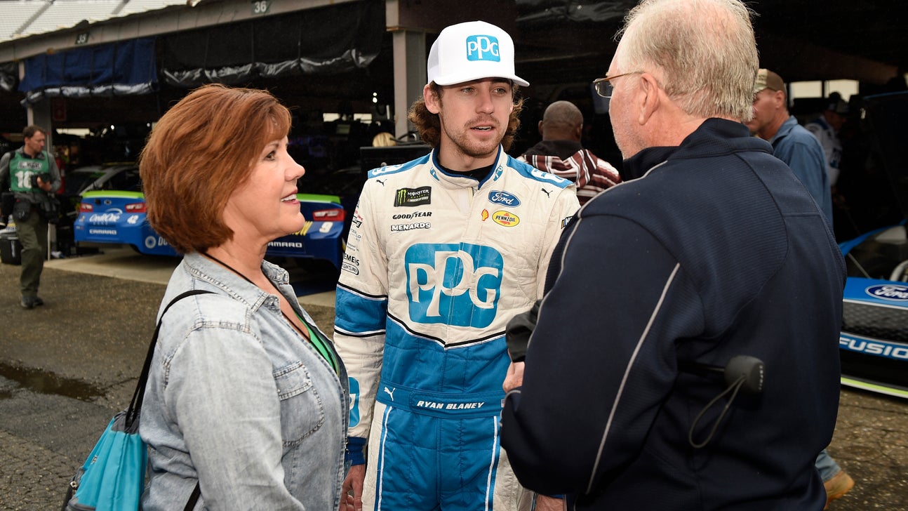 Fresh off win, Blaney tries to move in NASCAR title hunt