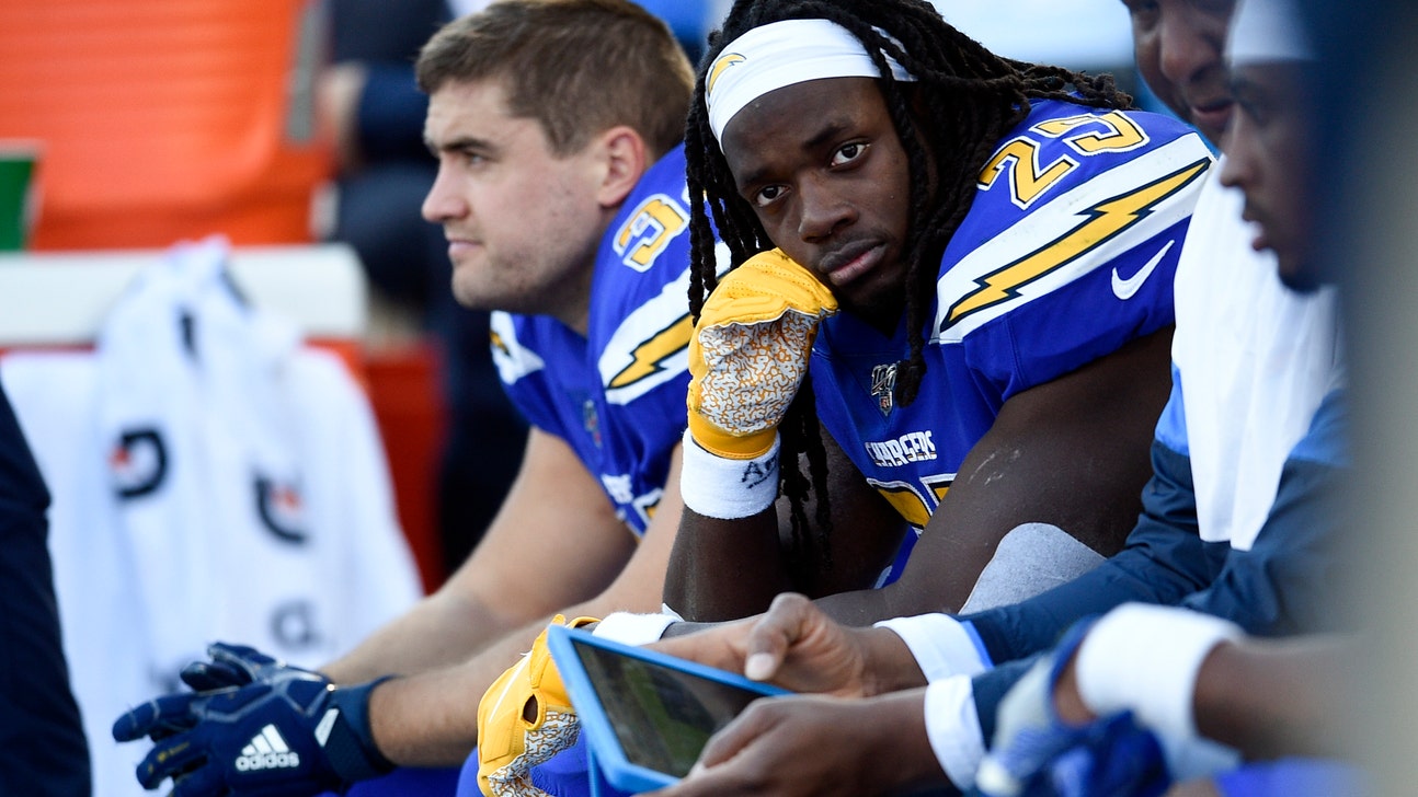 Bolterfingers: Lynn's Chargers can't explain 7 turnovers