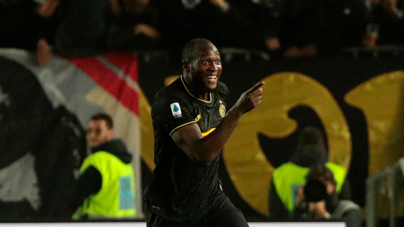 Inter wins 2-1 at Brescia to move top of Serie A