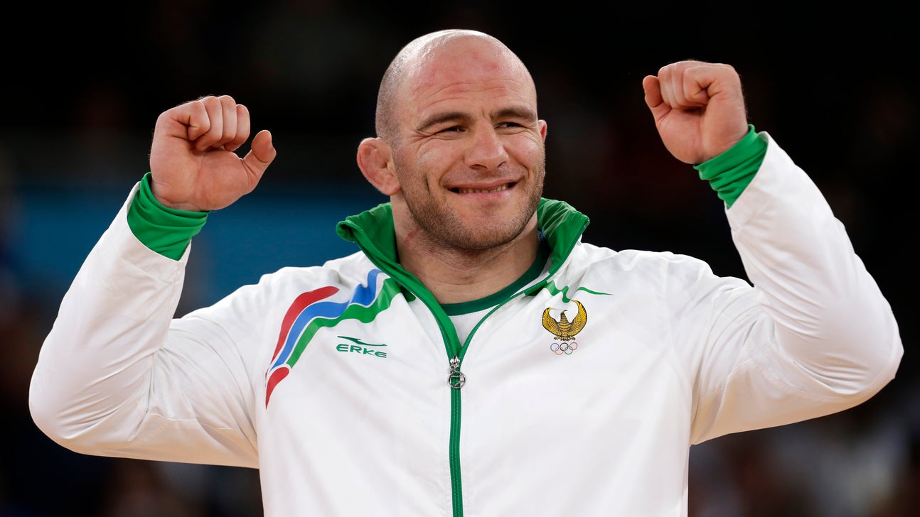 Wrestler Taymazov loses second Olympic gold medal for doping