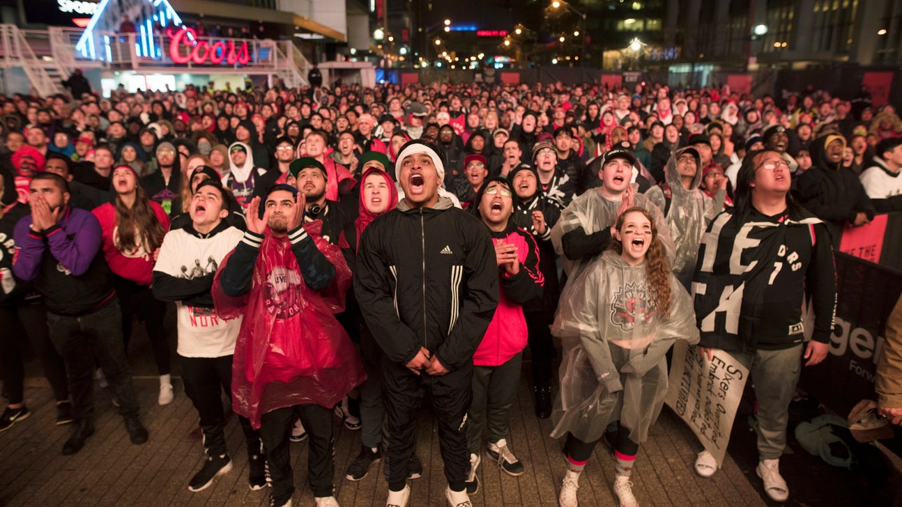 Fans in Toronto gather hours before start of NBA Finals