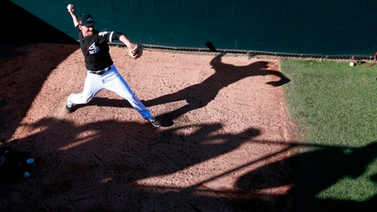 White Sox reliever suffers brain hemorrhage during game