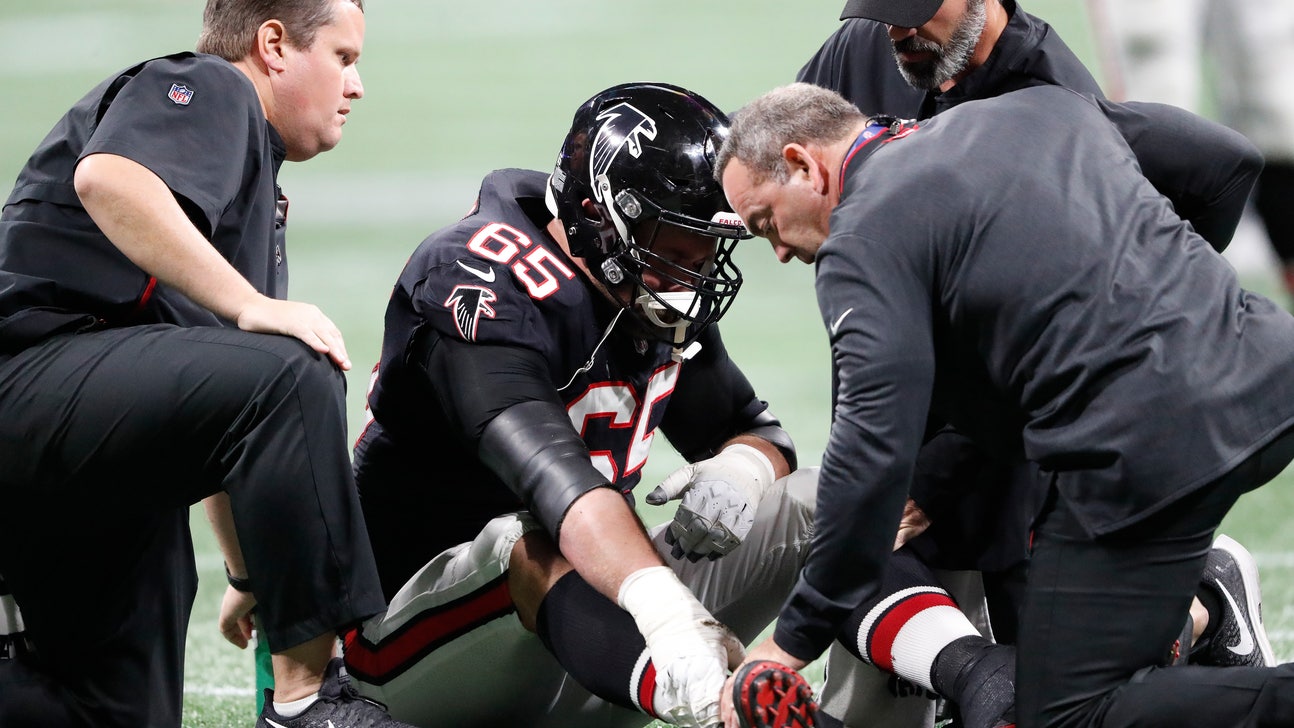 Falcons right guard Fusco has season-ending ankle injury
