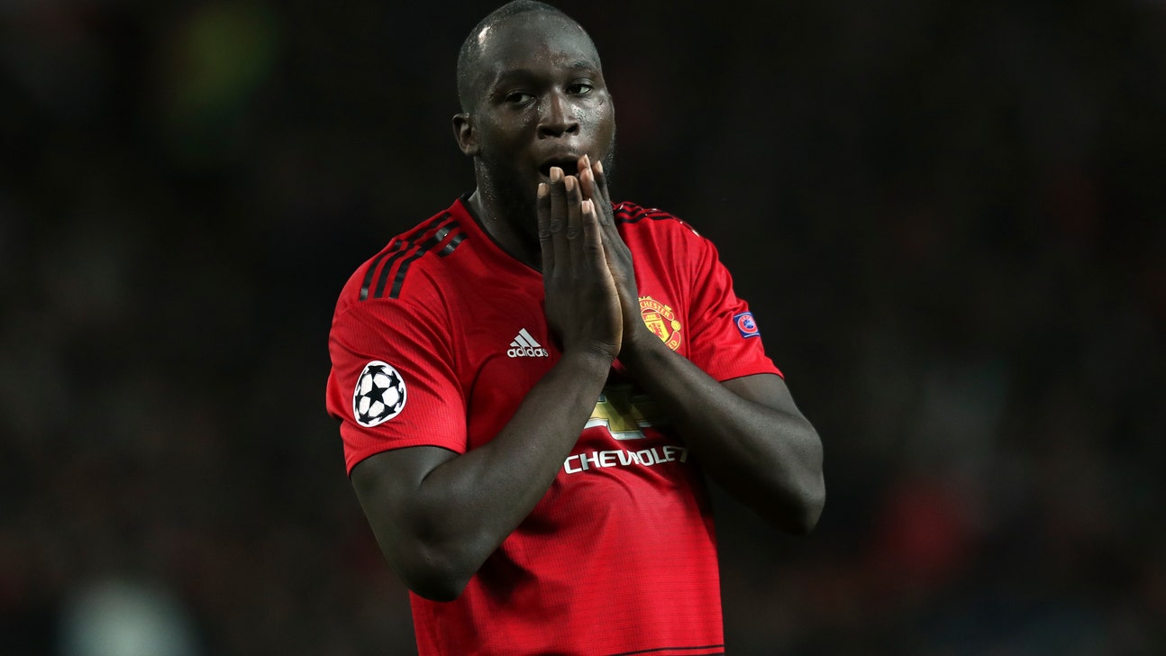 United stutters to 0-0 draw vs Valencia after arriving late