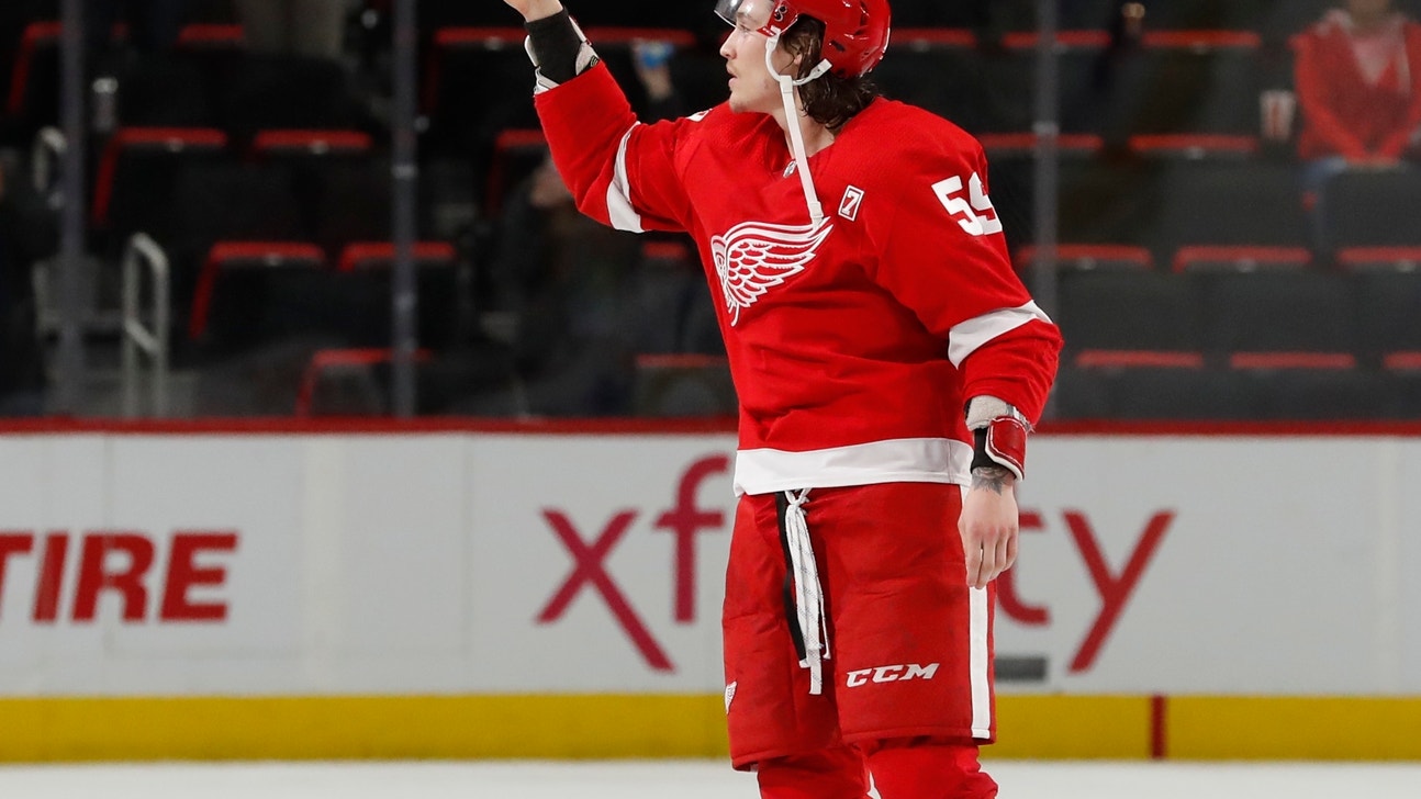 Bertuzzi stays hot as Red Wings beat Penguins 4-1