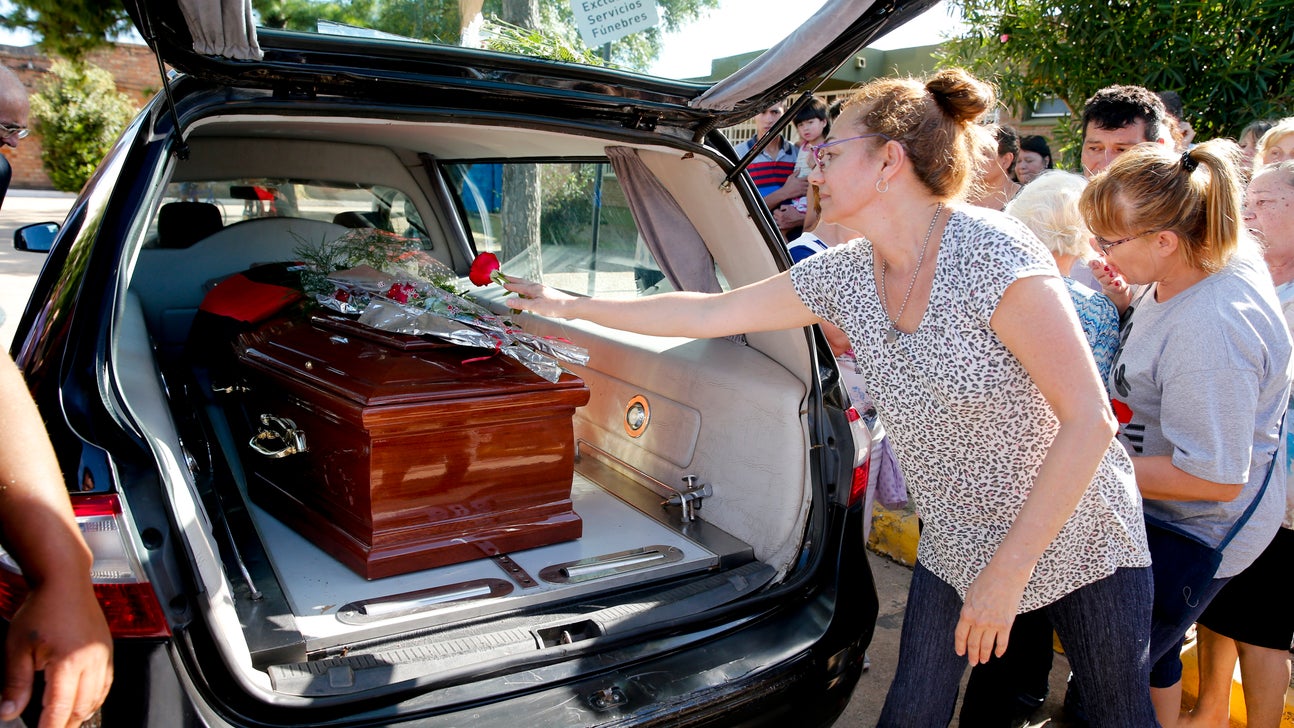 Sala crash report says plane not licensed for commercial use