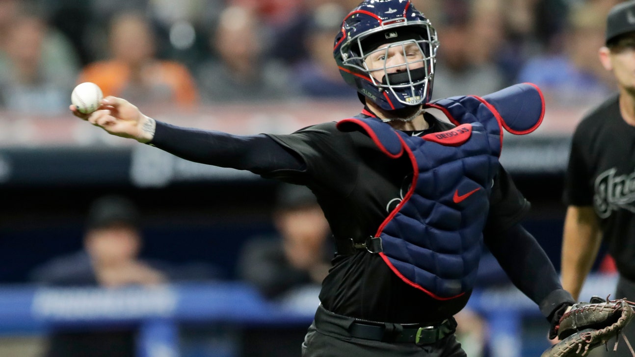 Reyes hits 3-run homer, leads Indians to 4-2 win over Royals