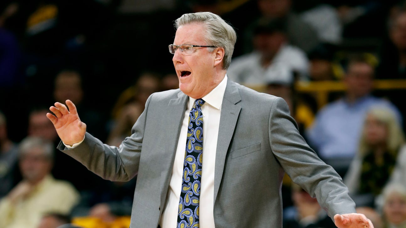 Iowa head coach Fran McCaffery refuses handshakes with UND