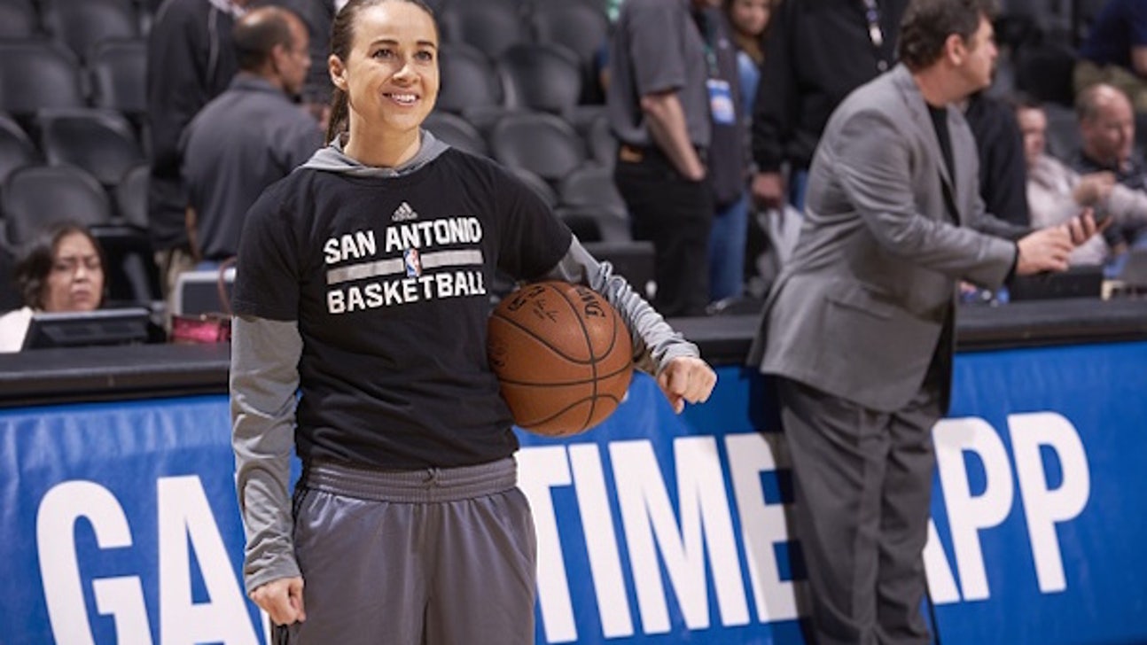 Hammon says she's thankful for chance to coach summer Spurs