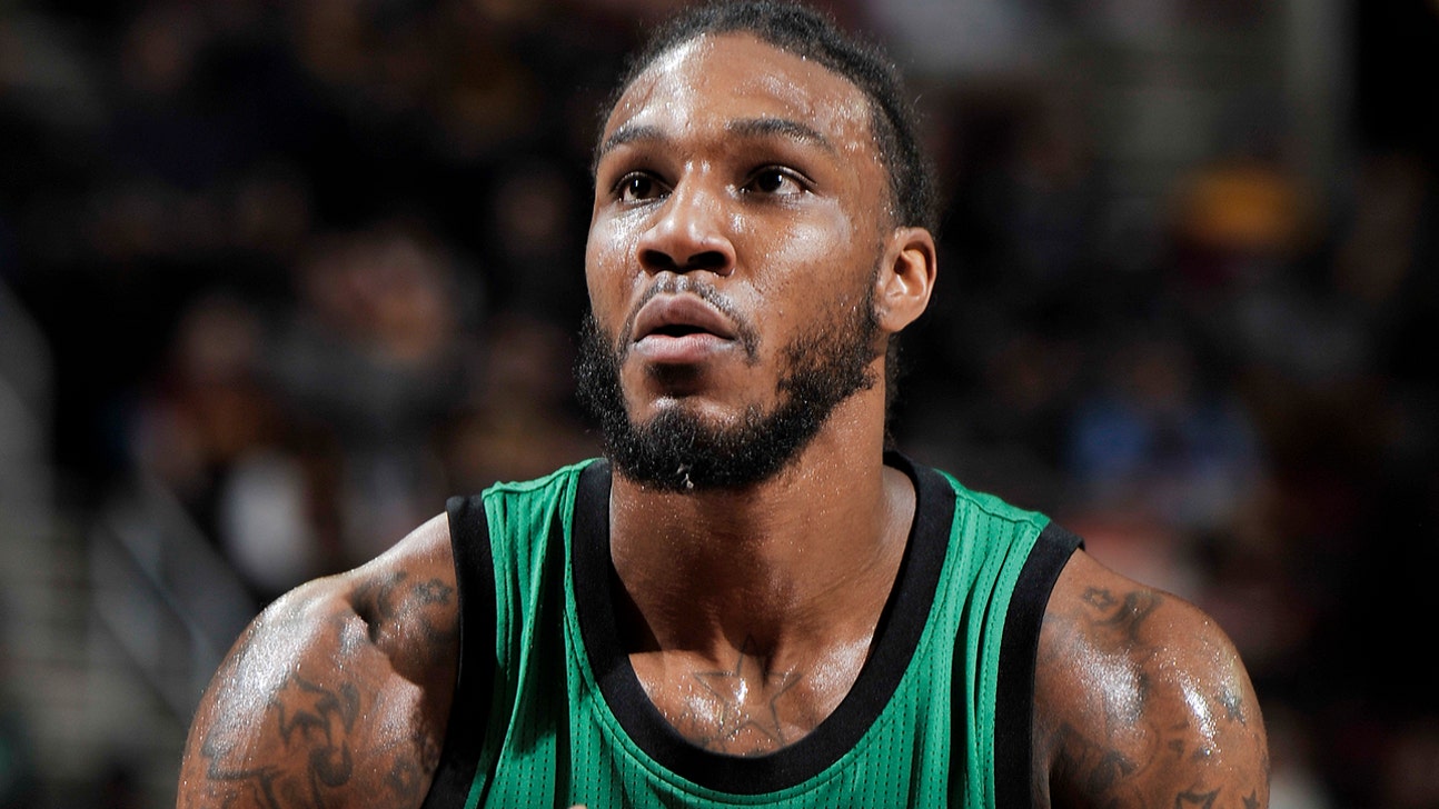 Jae Crowder felt disrespected by Celtics fans rooting against him, deletes tweets