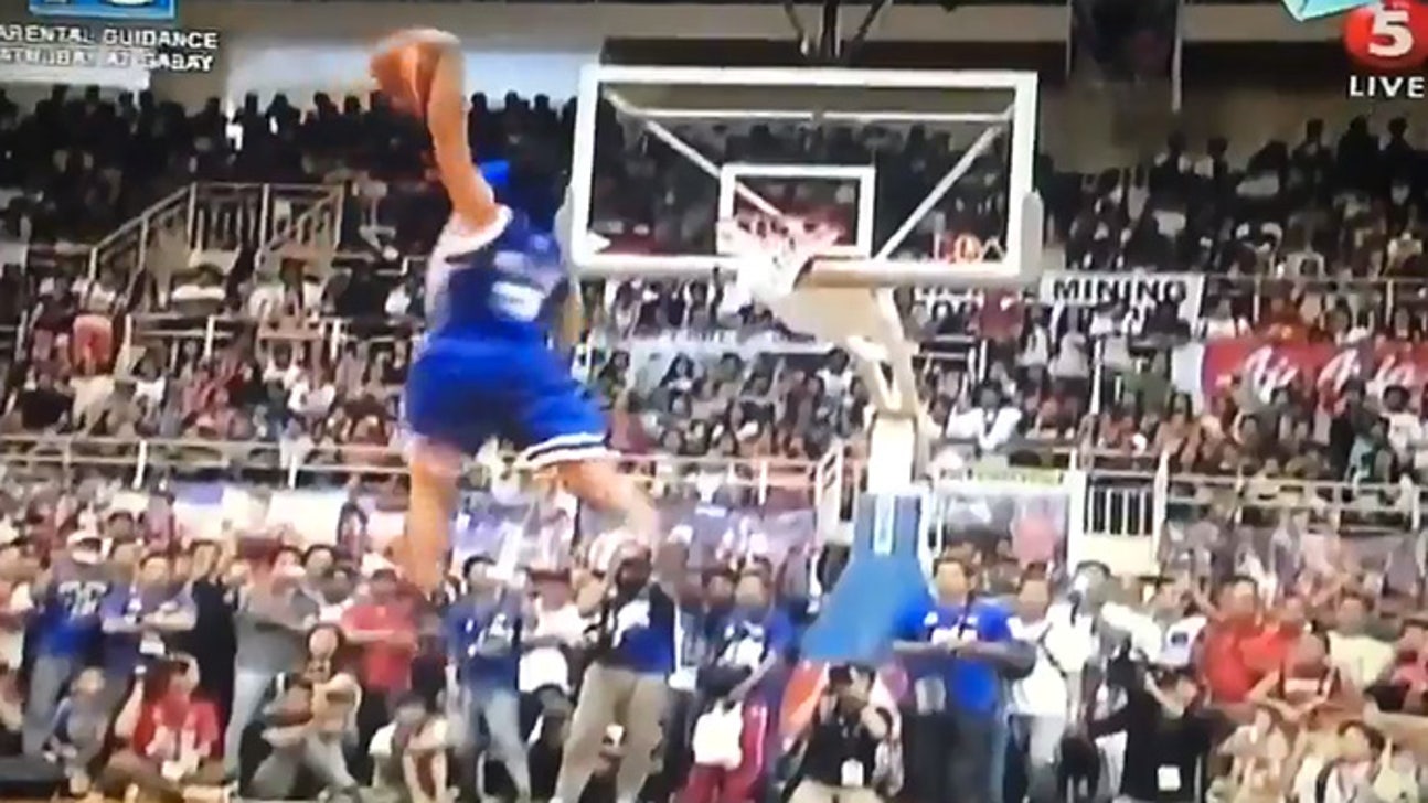 Watch this poor guy's blindfolded dunk go horribly wrong