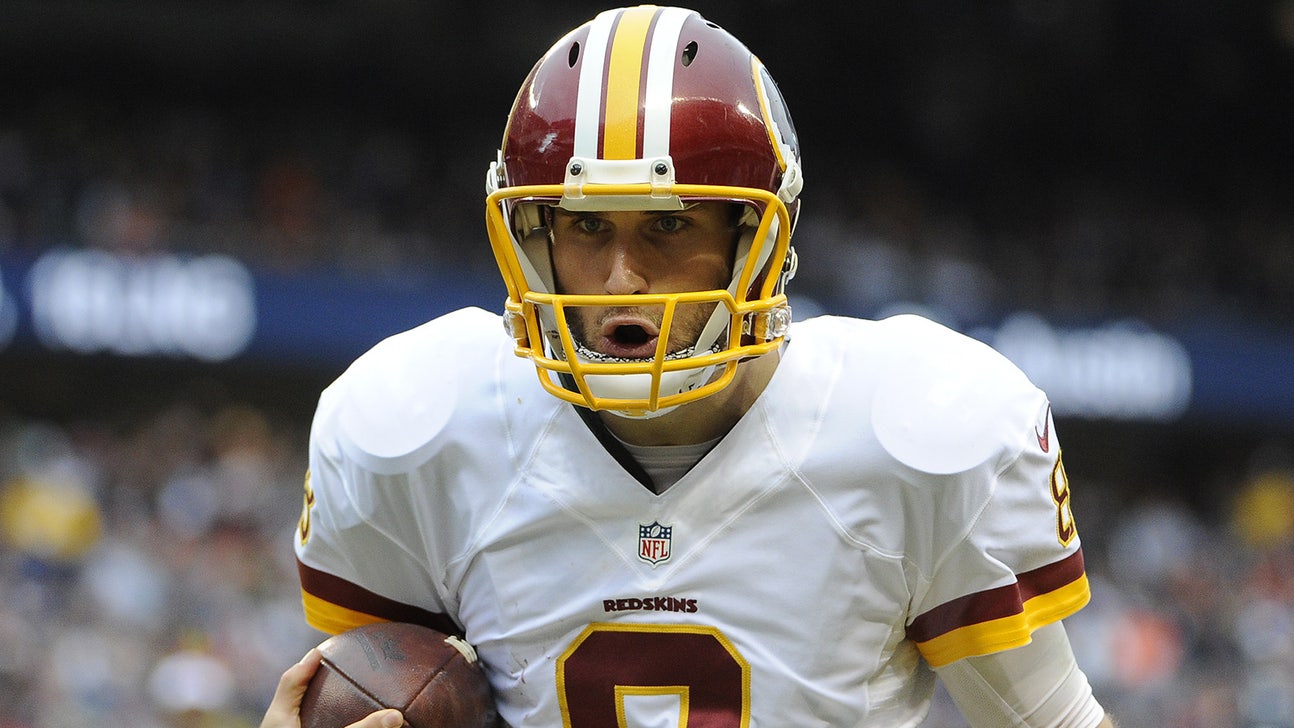 Kirk Cousins goes vintage, rocks '90s pullover Starter jacket