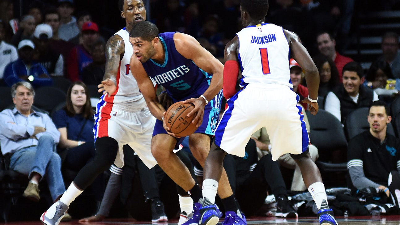 Batum helps Hornets beat Pistons