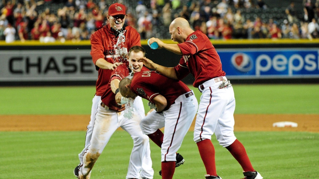 Miley dominant at points before Campana walks off Brewers