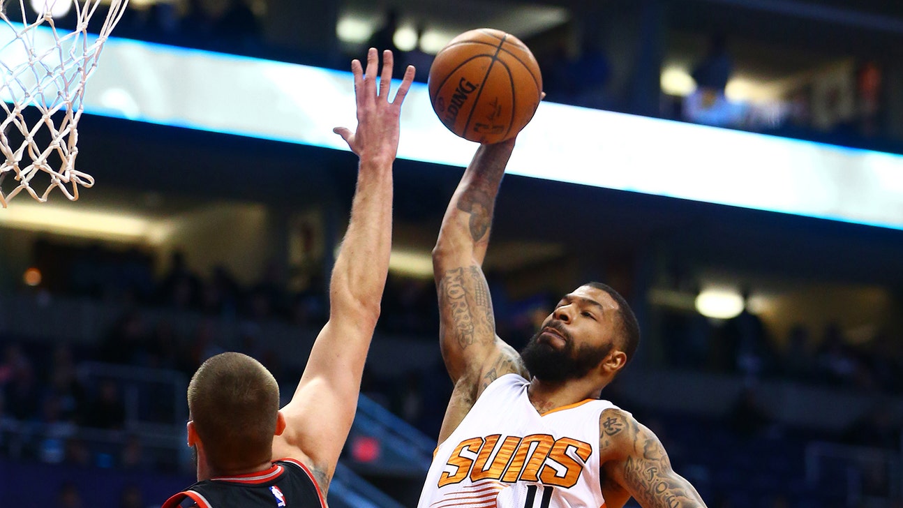 Reenergized Morris throws down thunderous slam in return to starting lineup