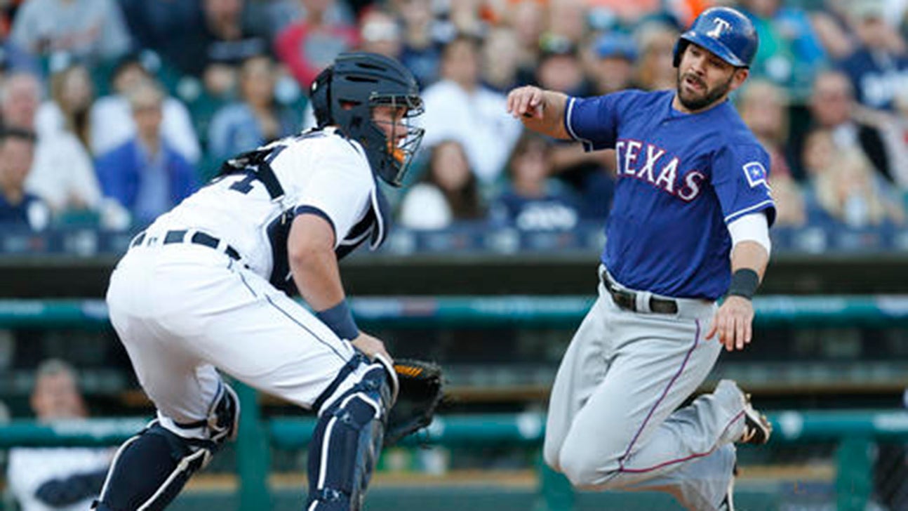 Hamels outduels Zimmermann as Rangers beat Tigers 5-1