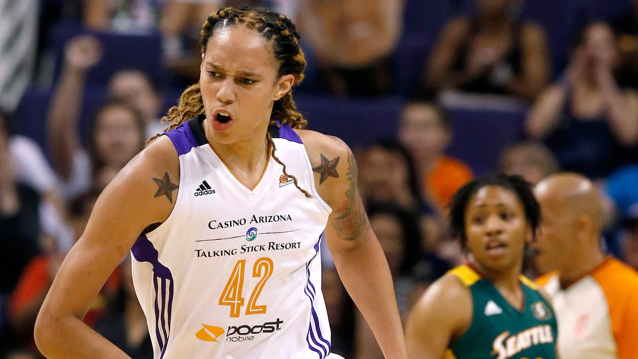Mercury's Griner sets record with 11 blocks in narrow win