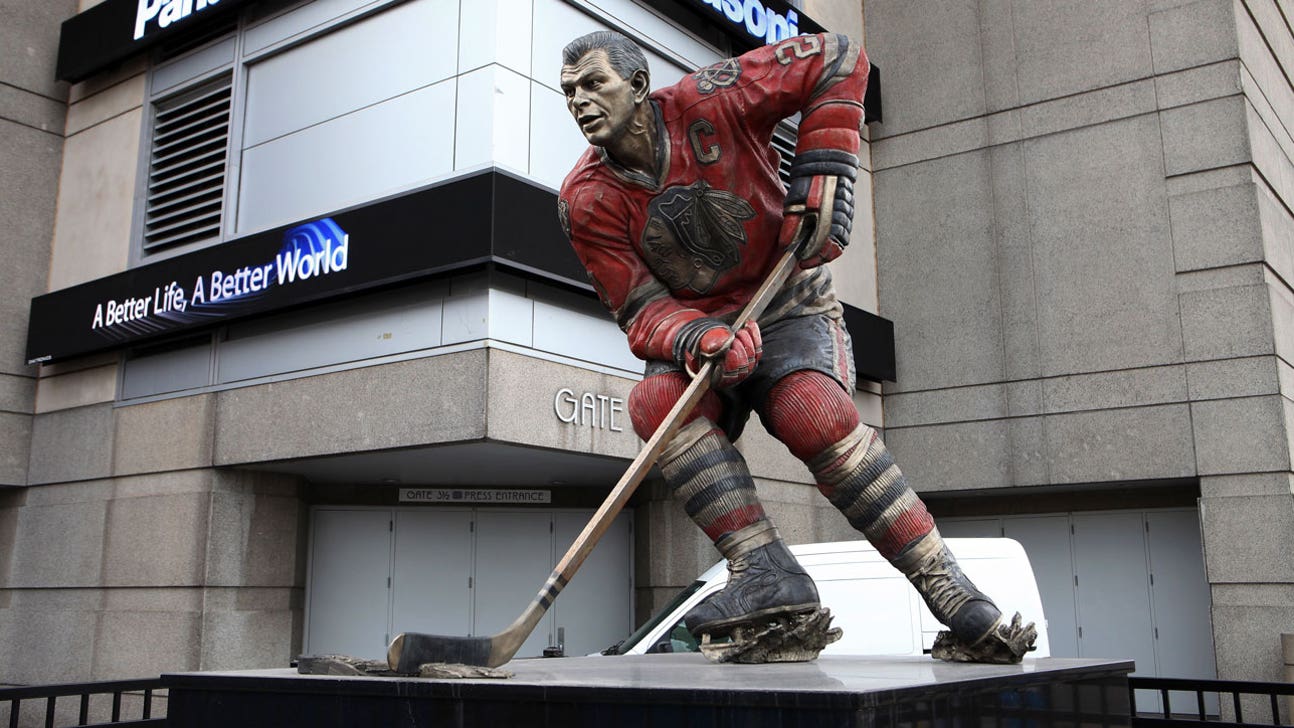 Stan Mikita's legacy and grace endure even as dementia afflicts the Blackhawks legend