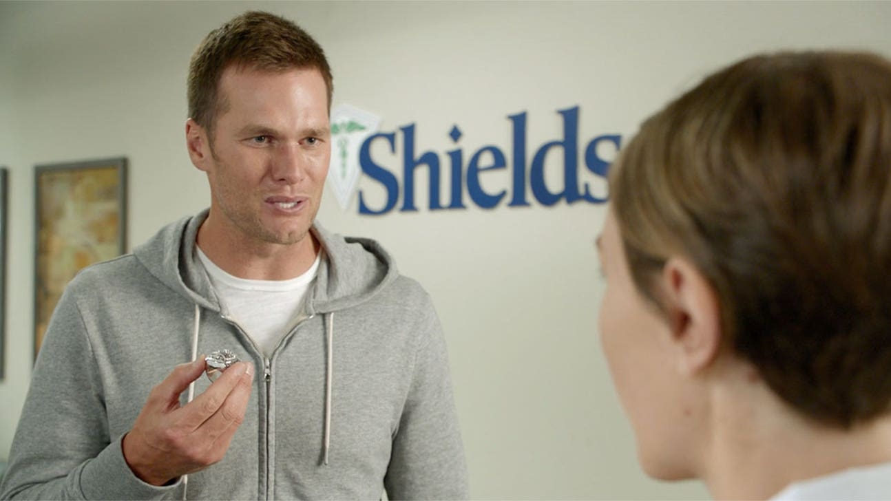 Watch: Tom Brady filmed a commercial with five rings before Super Bowl LI