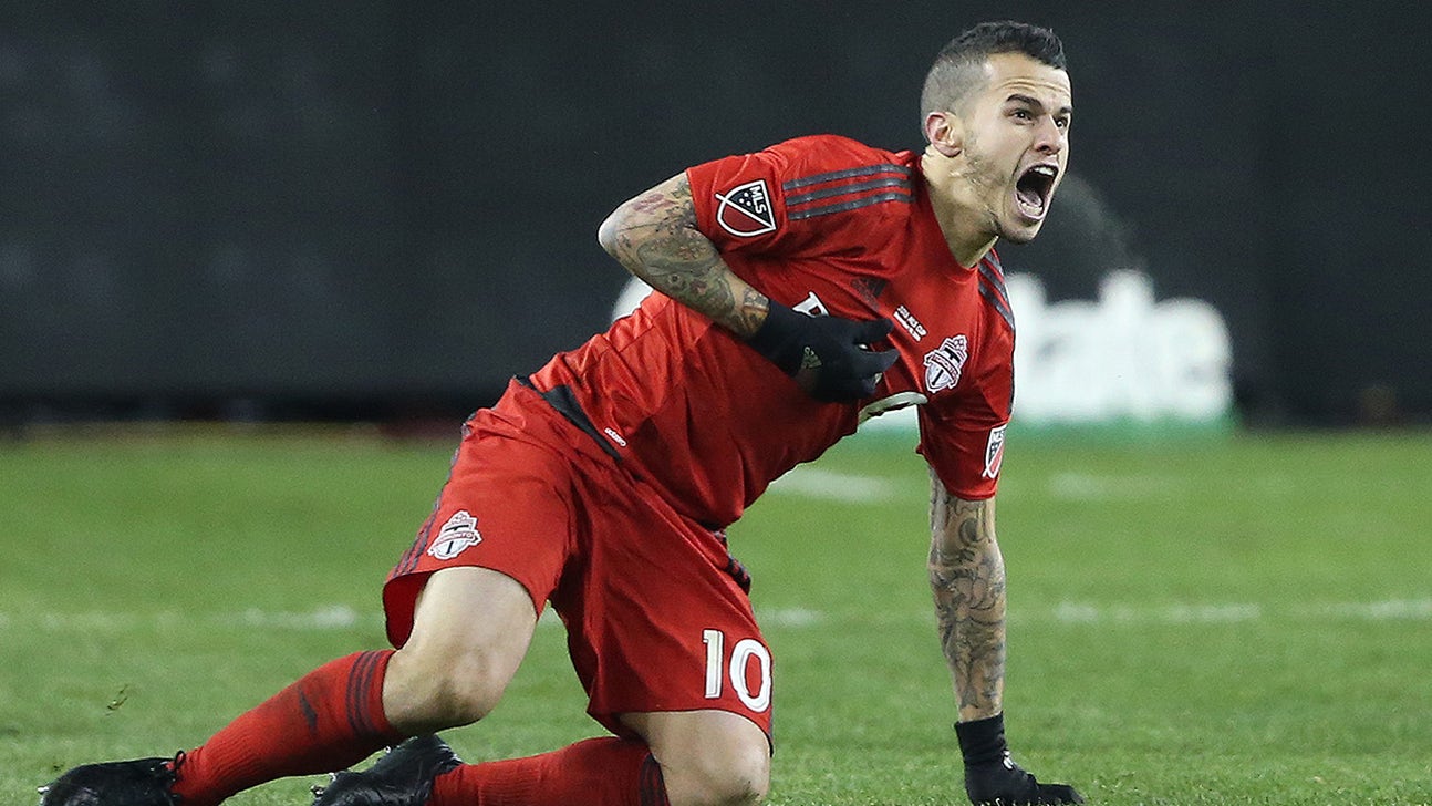 Toronto FC tops Chicago Fire 3-1