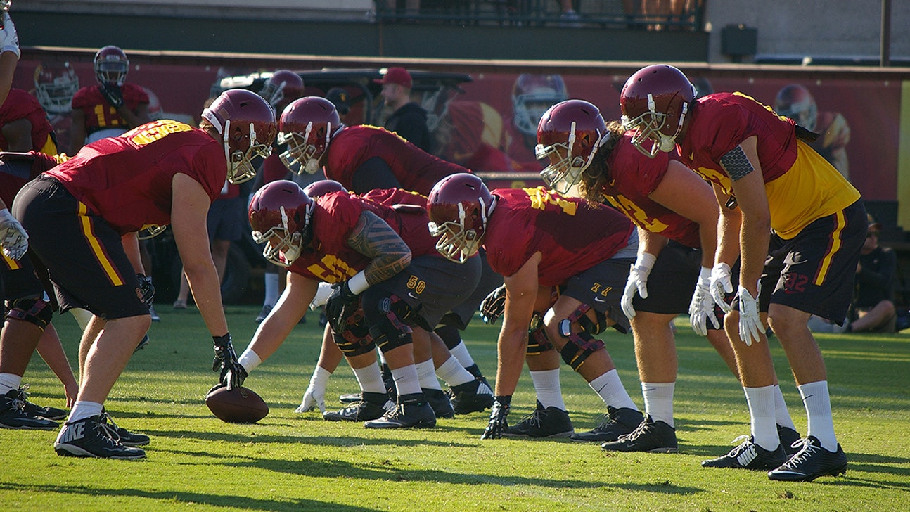 USC Injury Report: Nathan Smith Tears ACL (12/14)