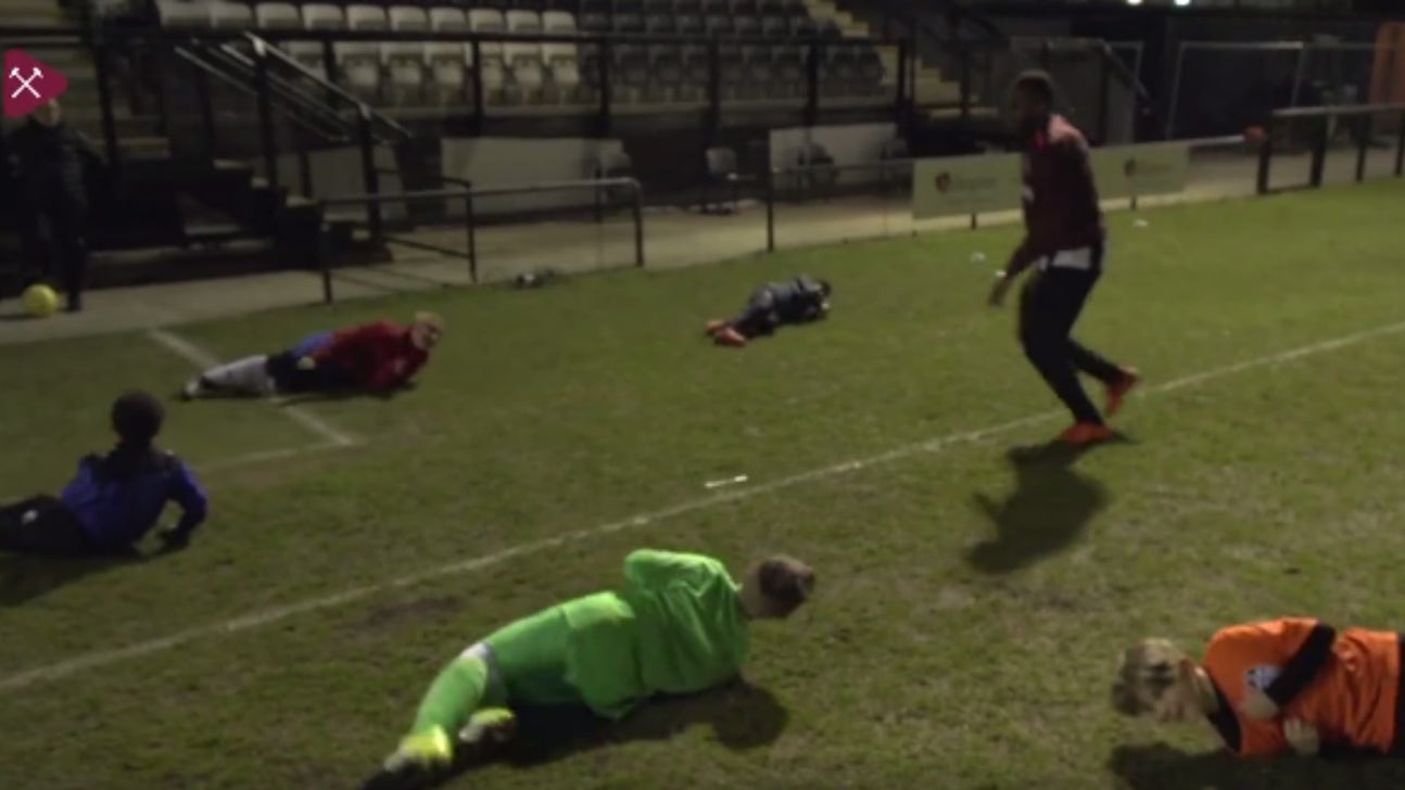 Michail Antonio teaching kids his absurd goal celebrations is adorable