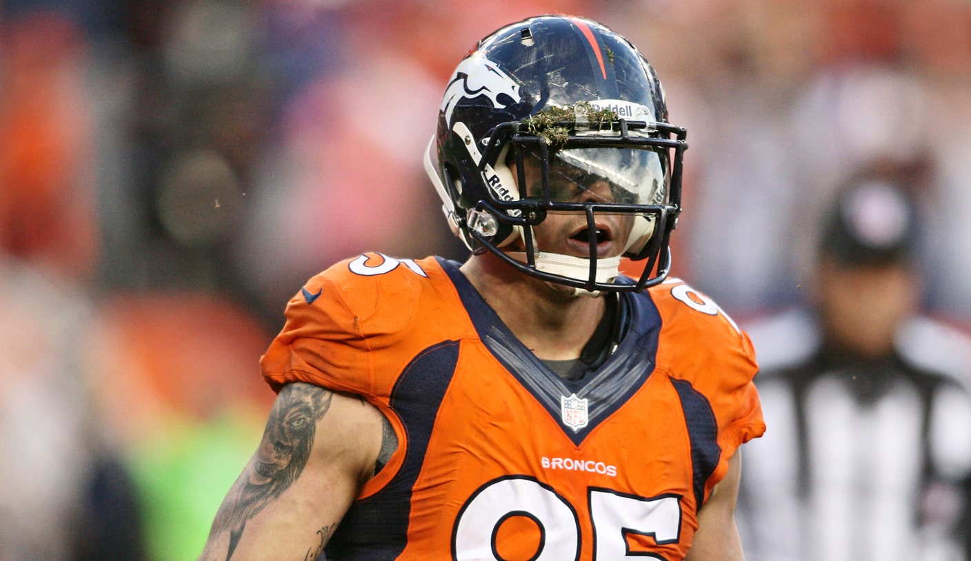 Denver Broncos defensive end Derek Wolfe suspended four games